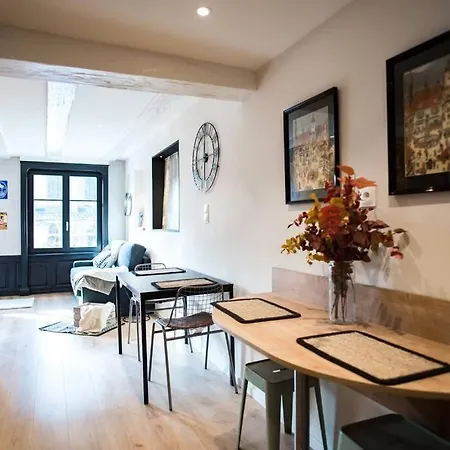 - Bm Hans - Modern And Cosy Apt With Cathedral View Apartment *